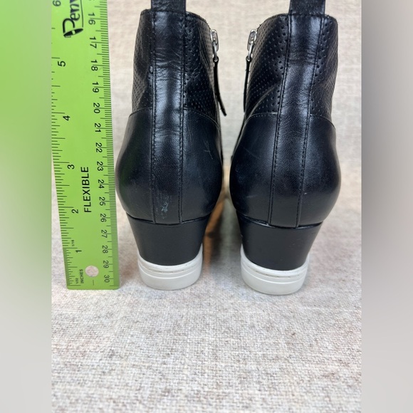 Linea Paola Anna platform wedge ankle sneakers shoes size 9.5 black leather - Picture 11 of 12